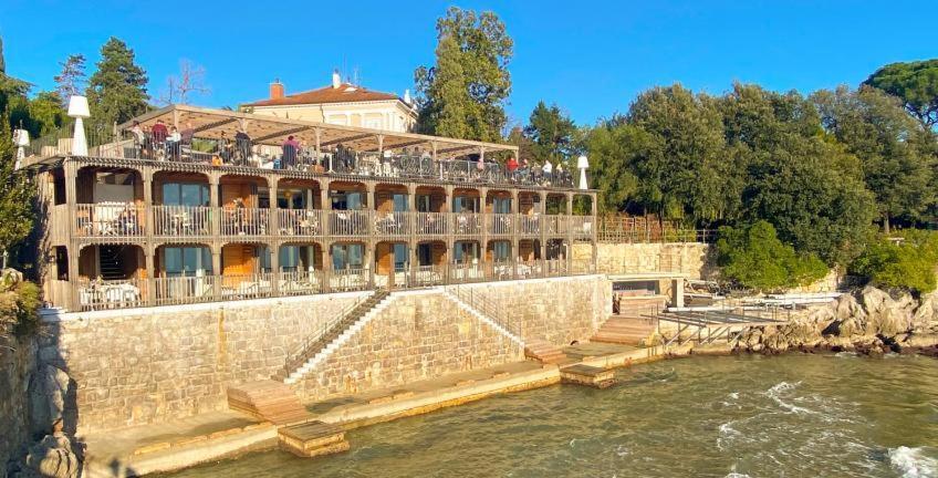 Villa Mediteran Opatija **** Bagian luar foto