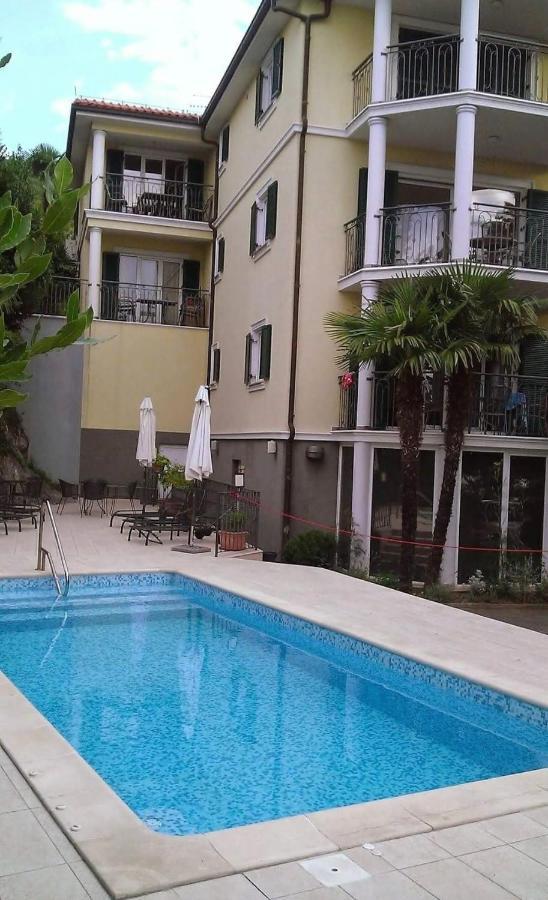 Villa Mediteran Opatija **** Bagian luar foto